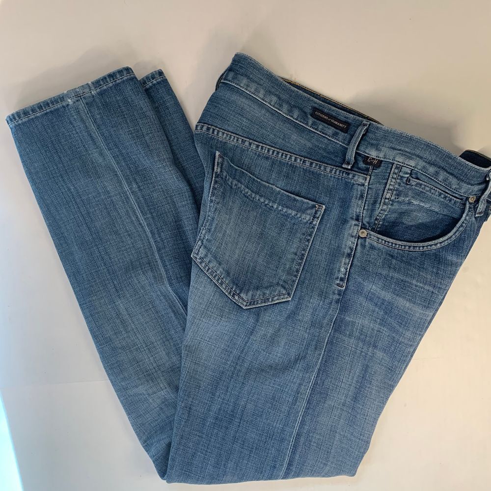 Citizens of Humanity Daisy Relaxed Tapered Leg Size 28